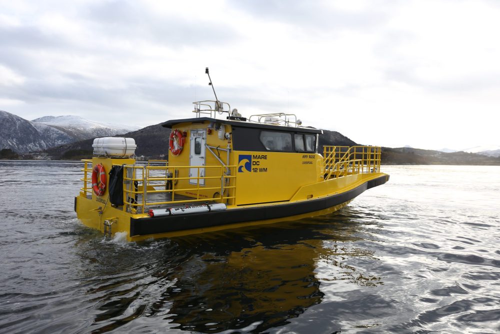 Dacon Rescue Frame rolled up alongside vessel